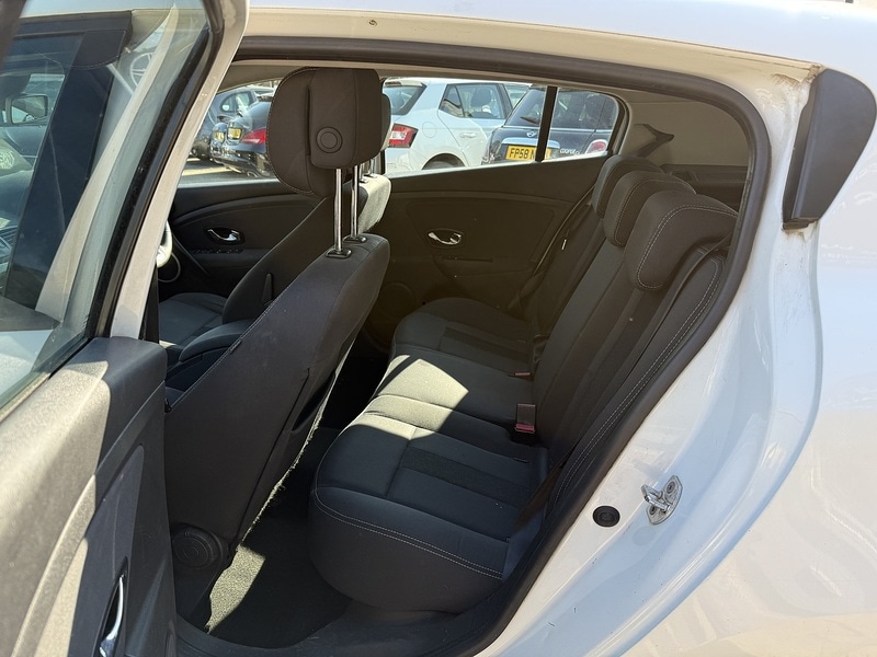 Used Renault Megane 2012 for sale - 76615759: Photo 17