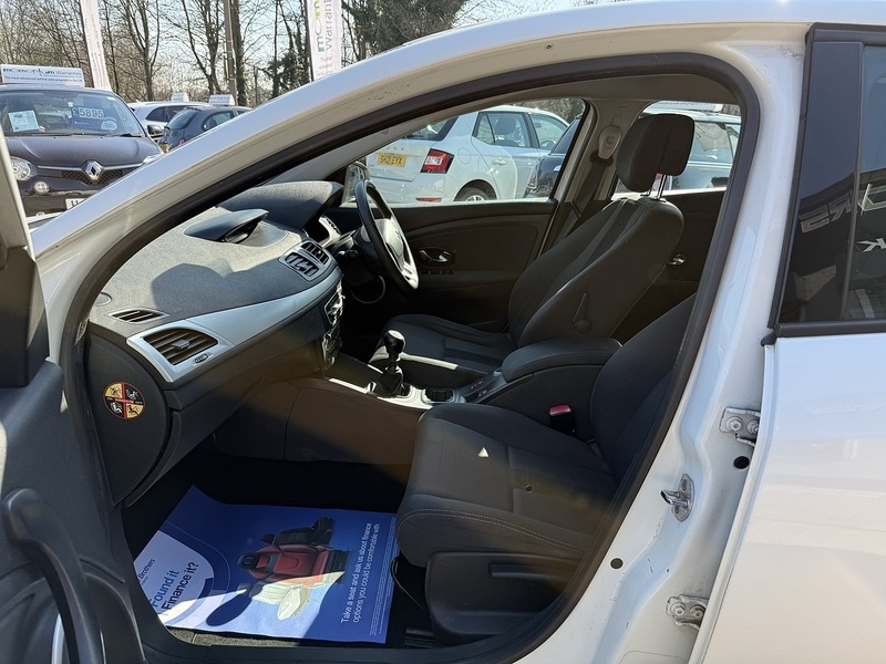 Used Renault Megane 2012 for sale - 76615759: Photo 18