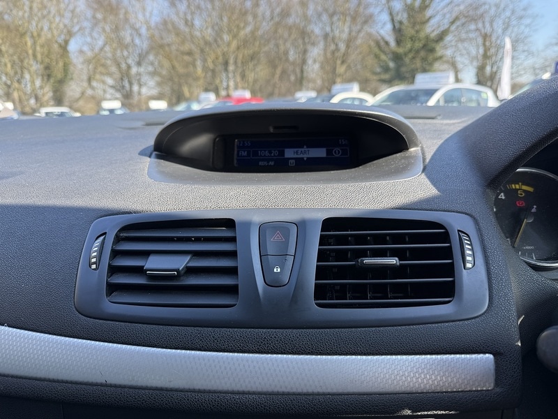 Used Renault Megane 2012 for sale - 76615759: Photo 21