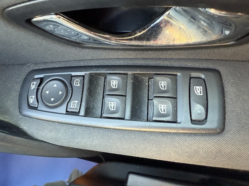 Used Renault Megane 2012 for sale - 76615759: Photo 28