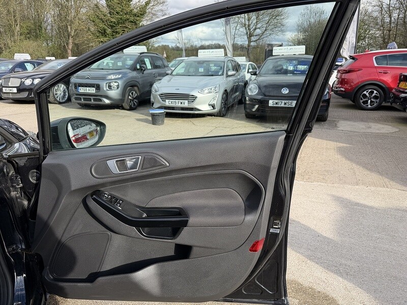 Used Ford Fiesta 2014 for sale - 78027159: Photo 10