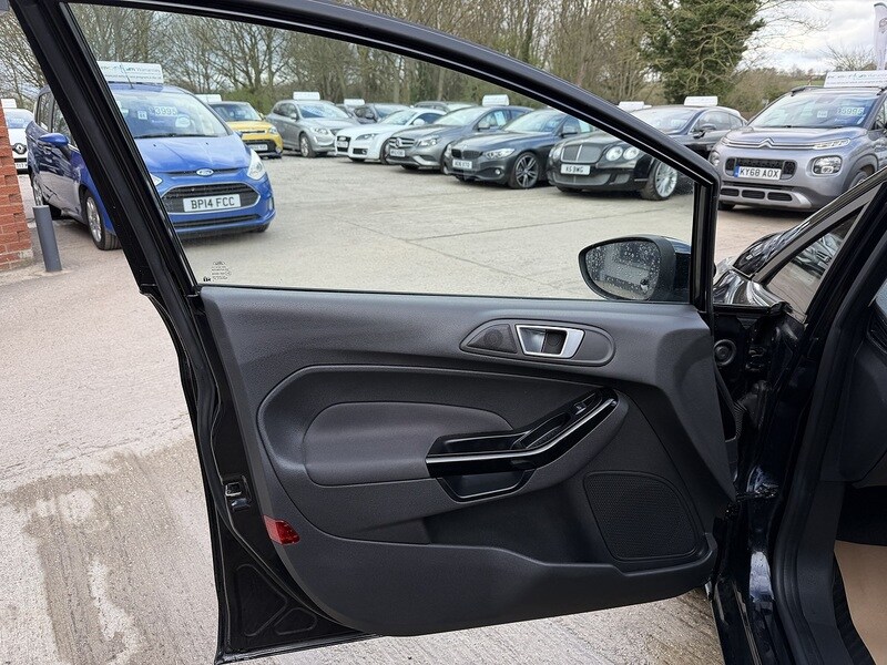 Used Ford Fiesta 2014 for sale - 78027159: Photo 16