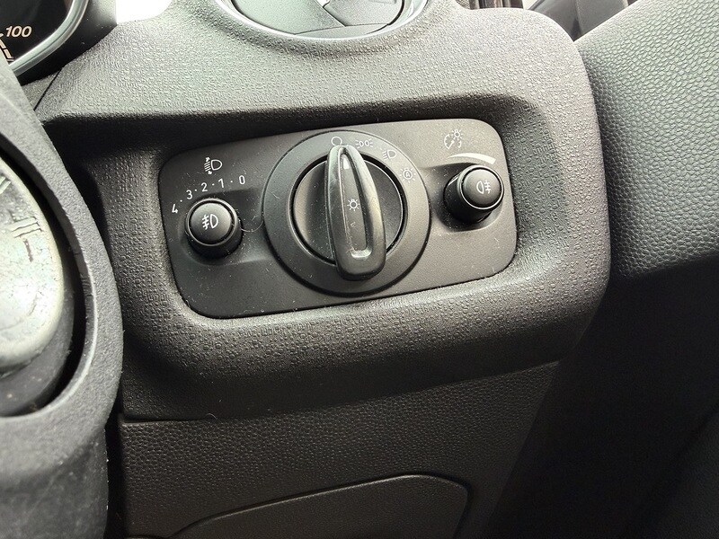 Used Ford Fiesta 2014 for sale - 78027159: Photo 32