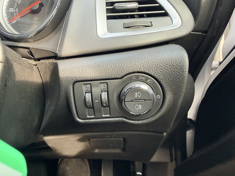 Used Vauxhall Astra 2015 for sale - 77663429: Photo 23