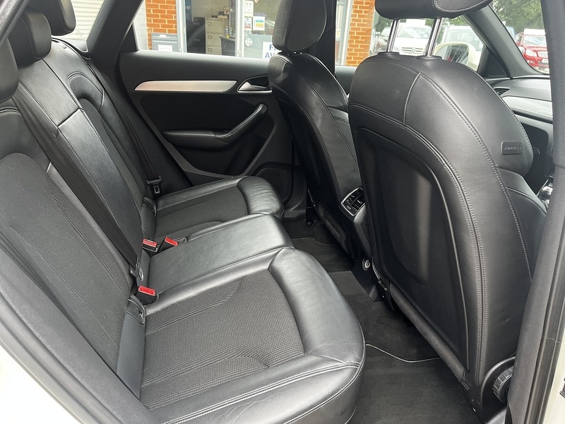 Used Audi Q3 2013 for sale - 76615789: Photo 14