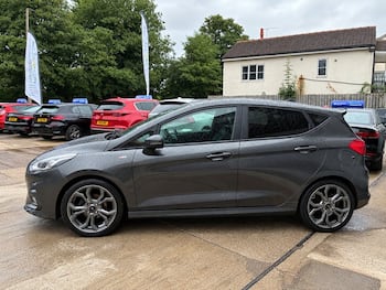 Used Ford Fiesta 2018 for sale - 79773801: Photo