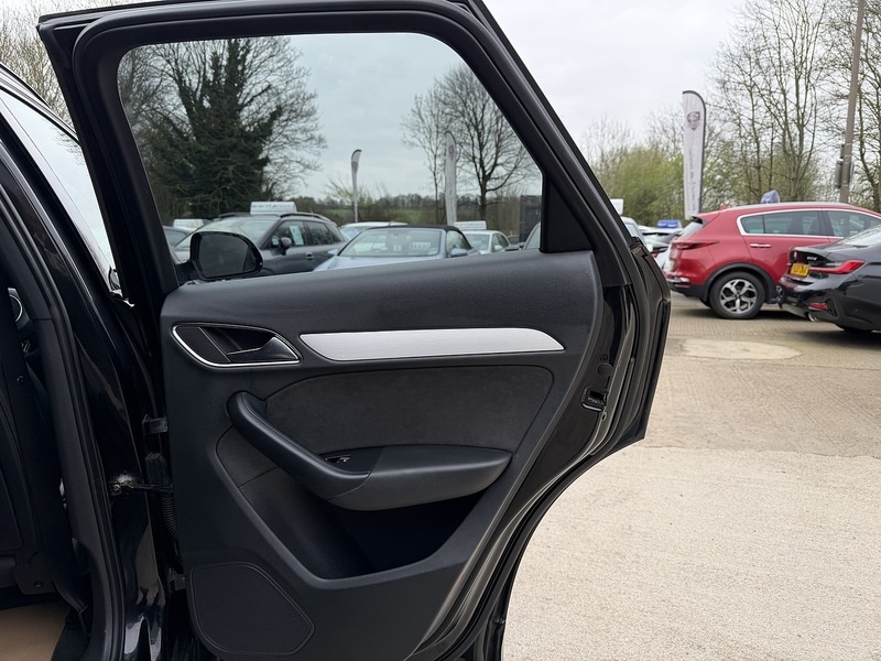 Used Audi Q3 2016 for sale - 78097499: Photo 16