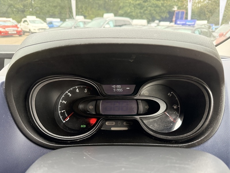 Used Vauxhall Vivaro 2017 for sale - 76615781: Photo 4