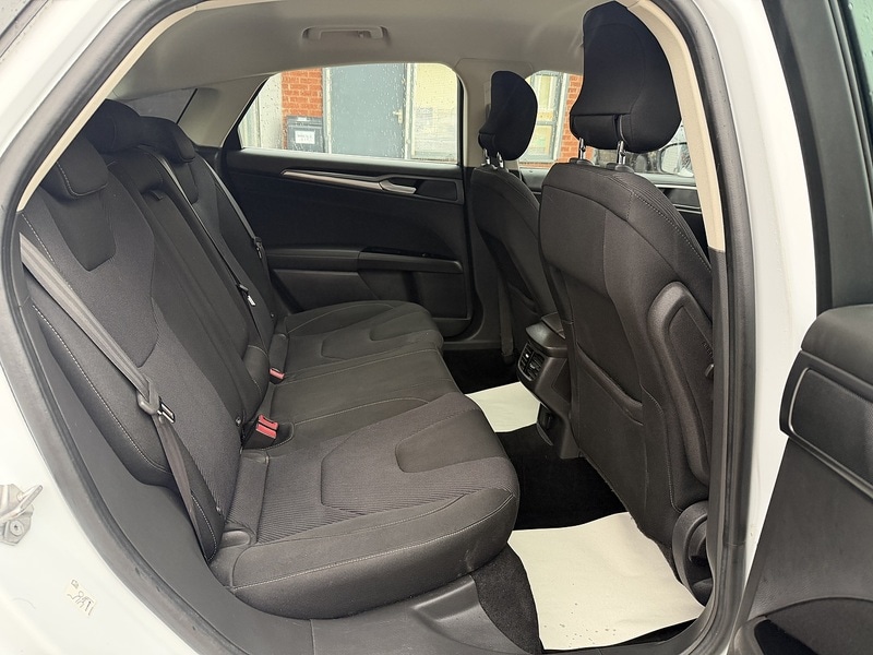 Used Ford Mondeo 2015 for sale - 76615833: Photo 15