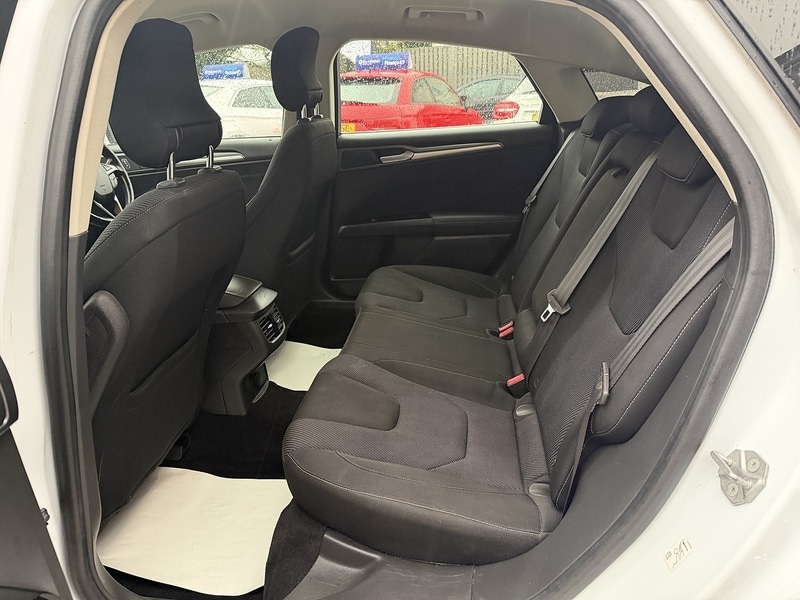 Used Ford Mondeo 2015 for sale - 76615833: Photo 17