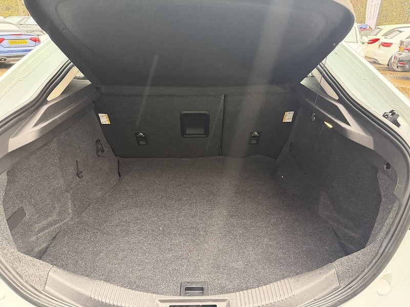 Used Ford Mondeo 2015 for sale - 76615833: Photo 19