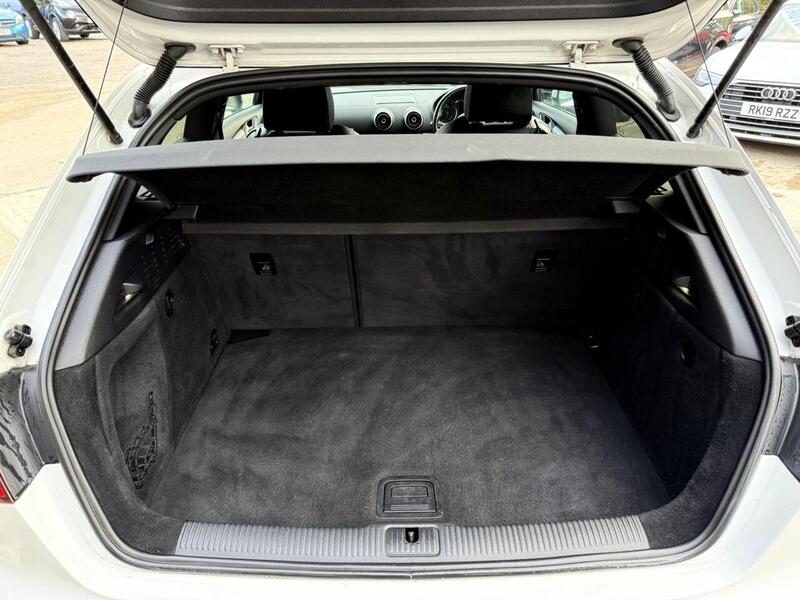 Used Audi A3 2016 for sale - 76615852: Photo 9