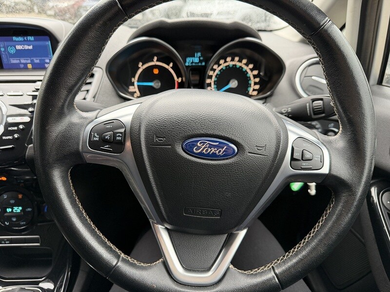 Used Ford Fiesta 2015 for sale - 77643271: Photo 14
