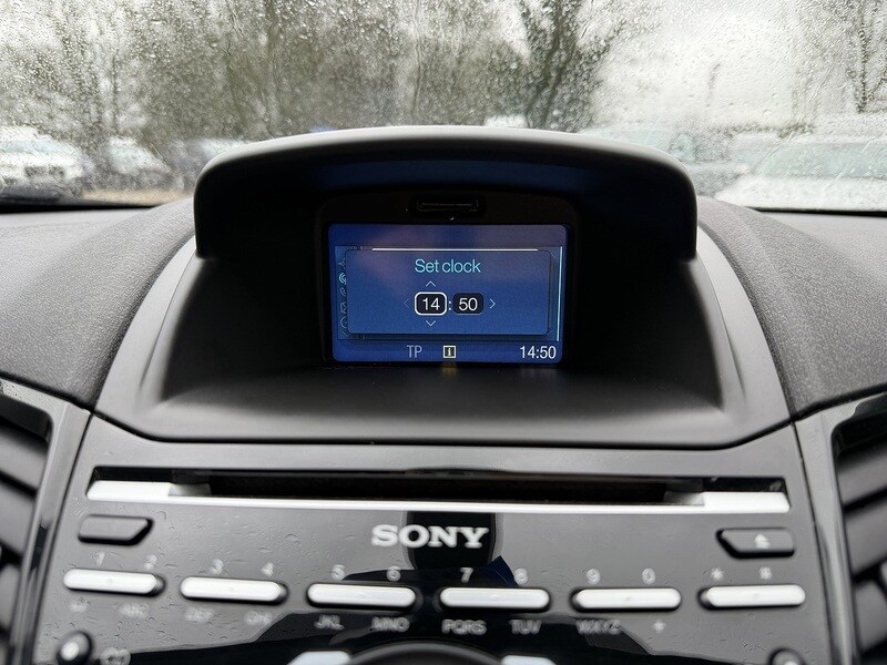 Used Ford Fiesta 2015 for sale - 77643271: Photo 24