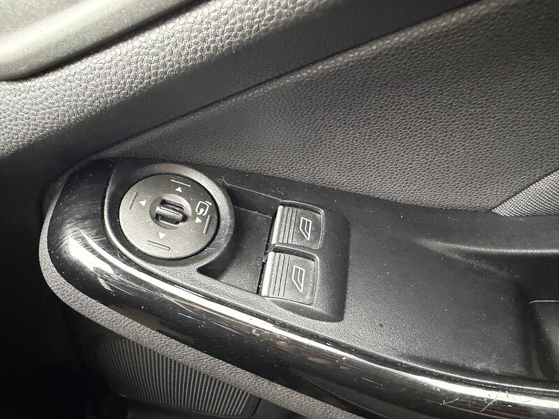 Used Ford Fiesta 2015 for sale - 77643271: Photo 31