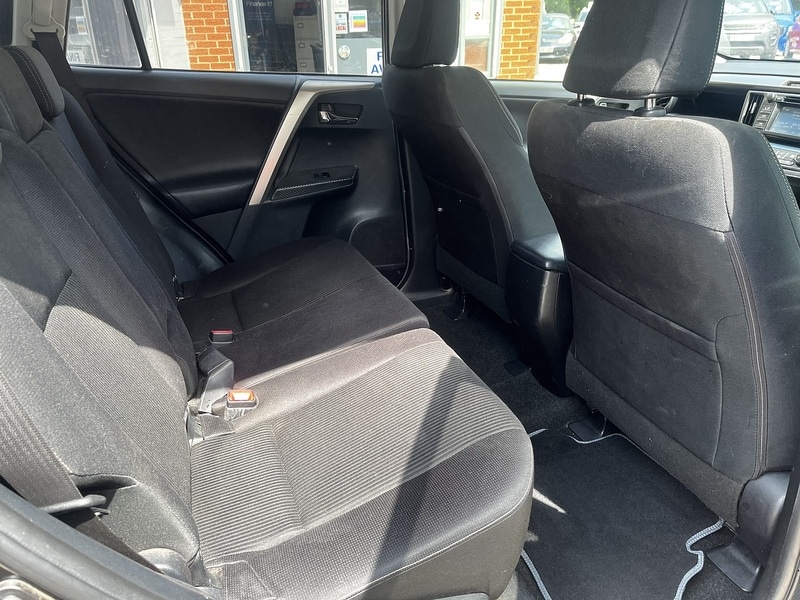 Used Toyota RAV4 2014 for sale - 76615748: Photo 12