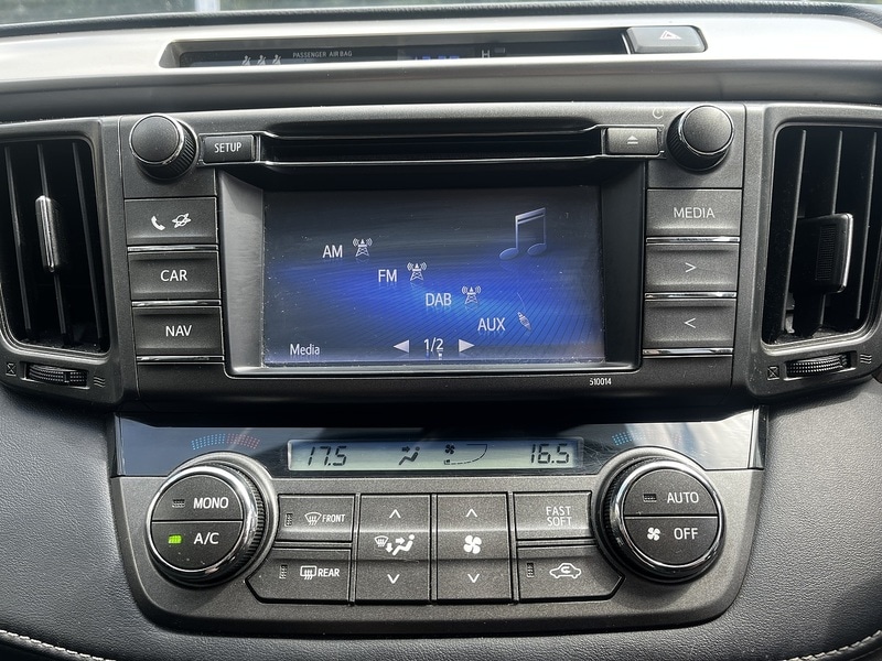 Used Toyota RAV4 2014 for sale - 76615748: Photo 17