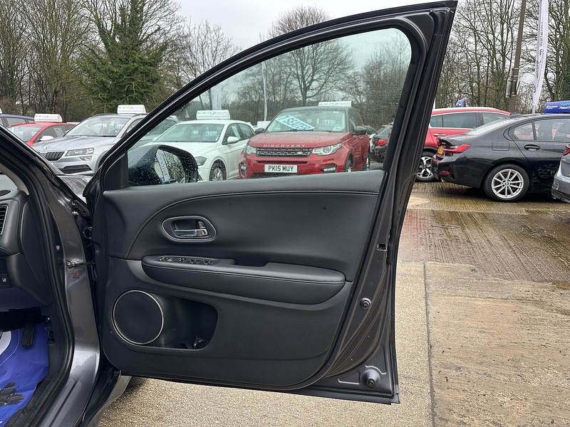 Used Honda HR-V 2015 for sale - 76941684: Photo 10