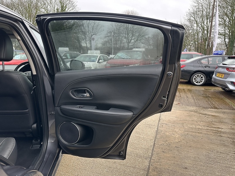 Used Honda HR-V 2015 for sale - 76941684: Photo 14