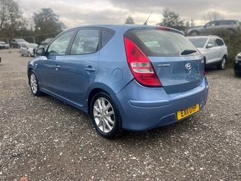 Used Hyundai i30 2011 for sale - 76457516: Photo
