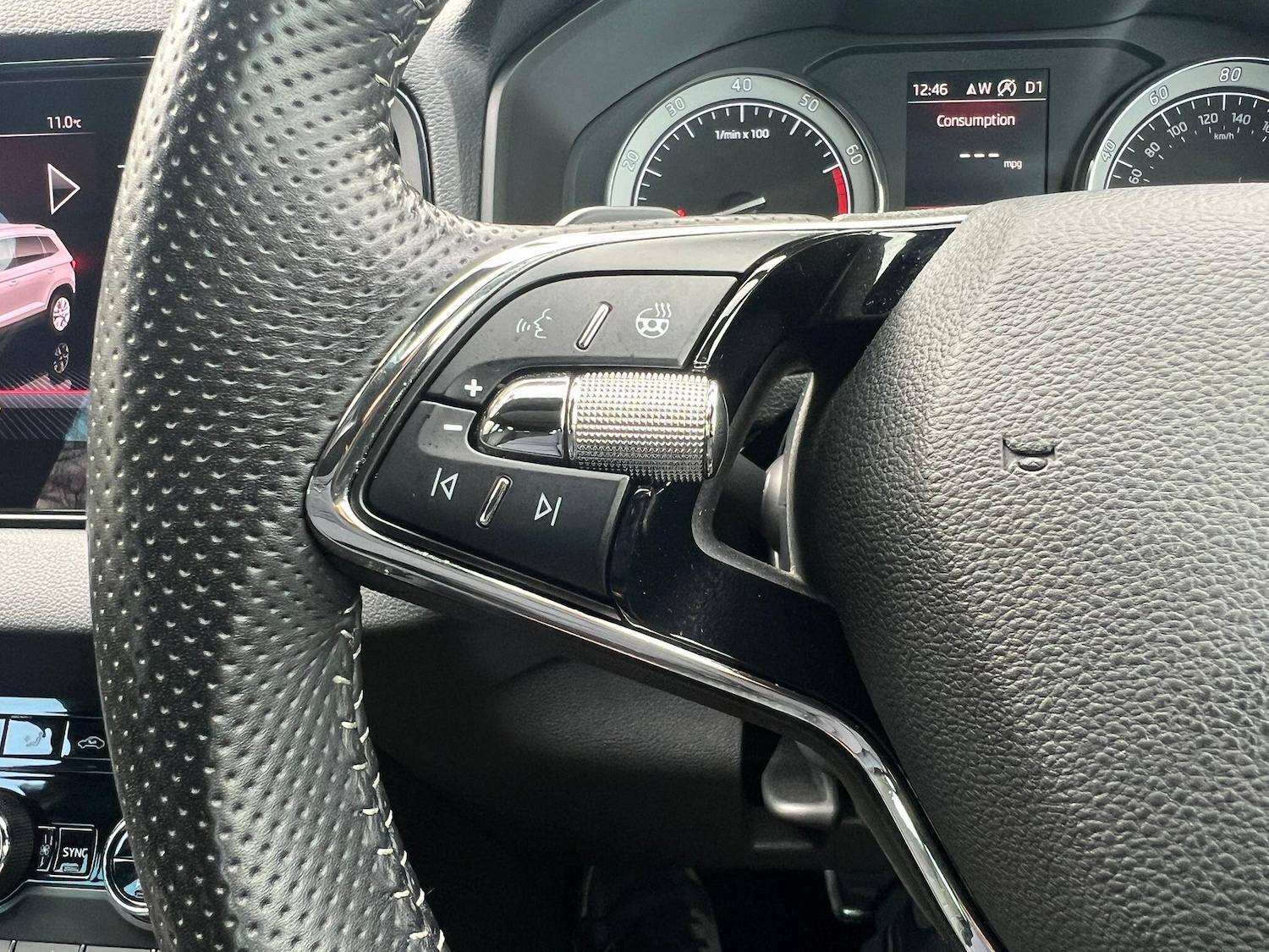 Used Skoda Karoq 2021 for sale - 77839336: Photo 31