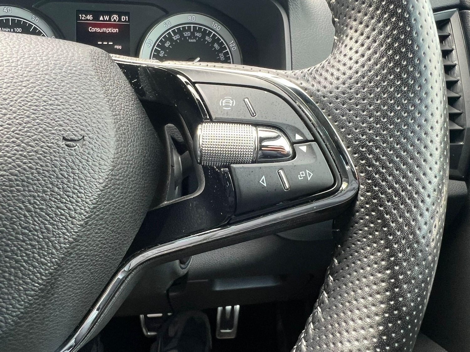 Used Skoda Karoq 2021 for sale - 77839336: Photo 32