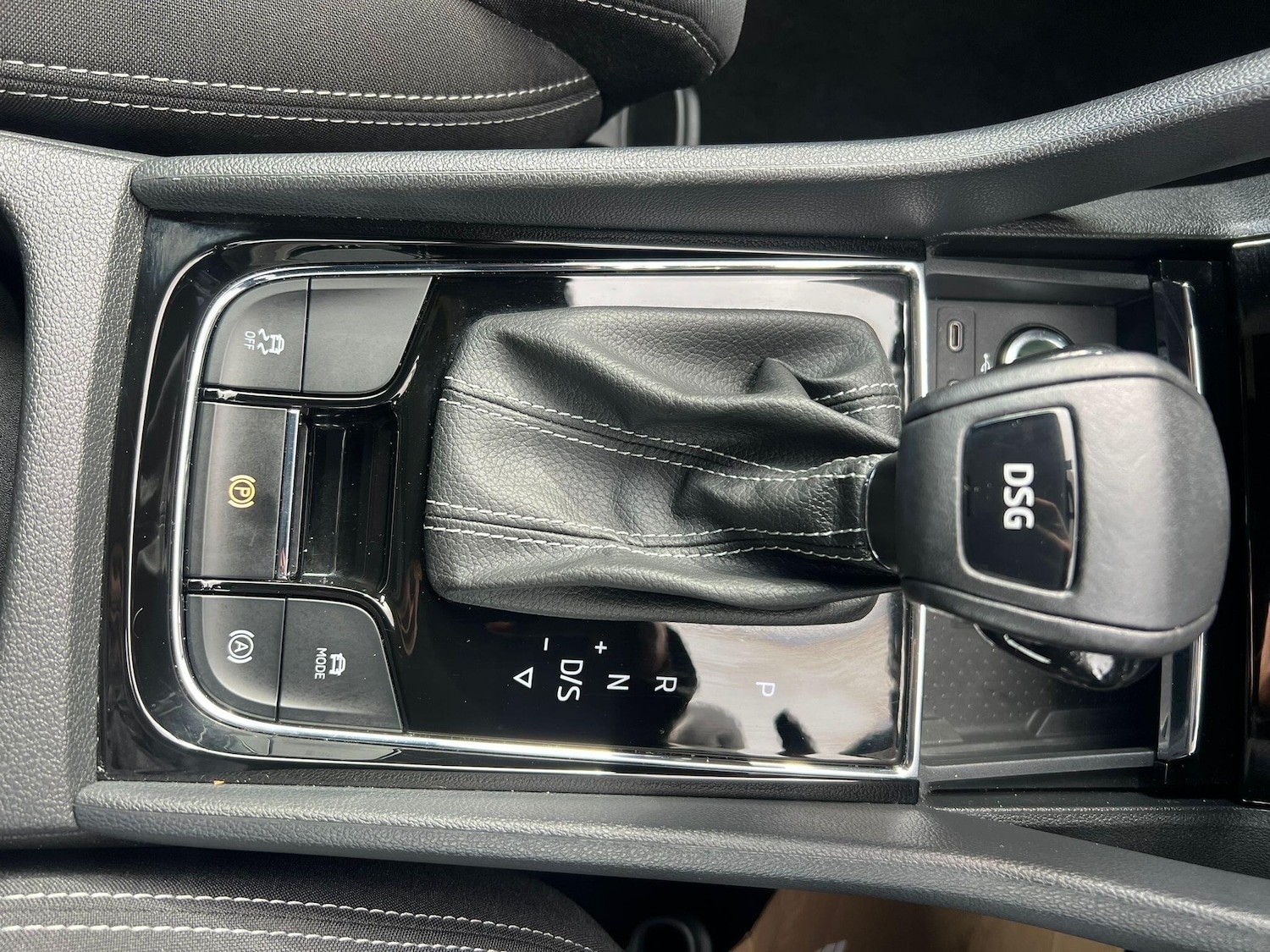 Used Skoda Karoq 2021 for sale - 77839336: Photo 34