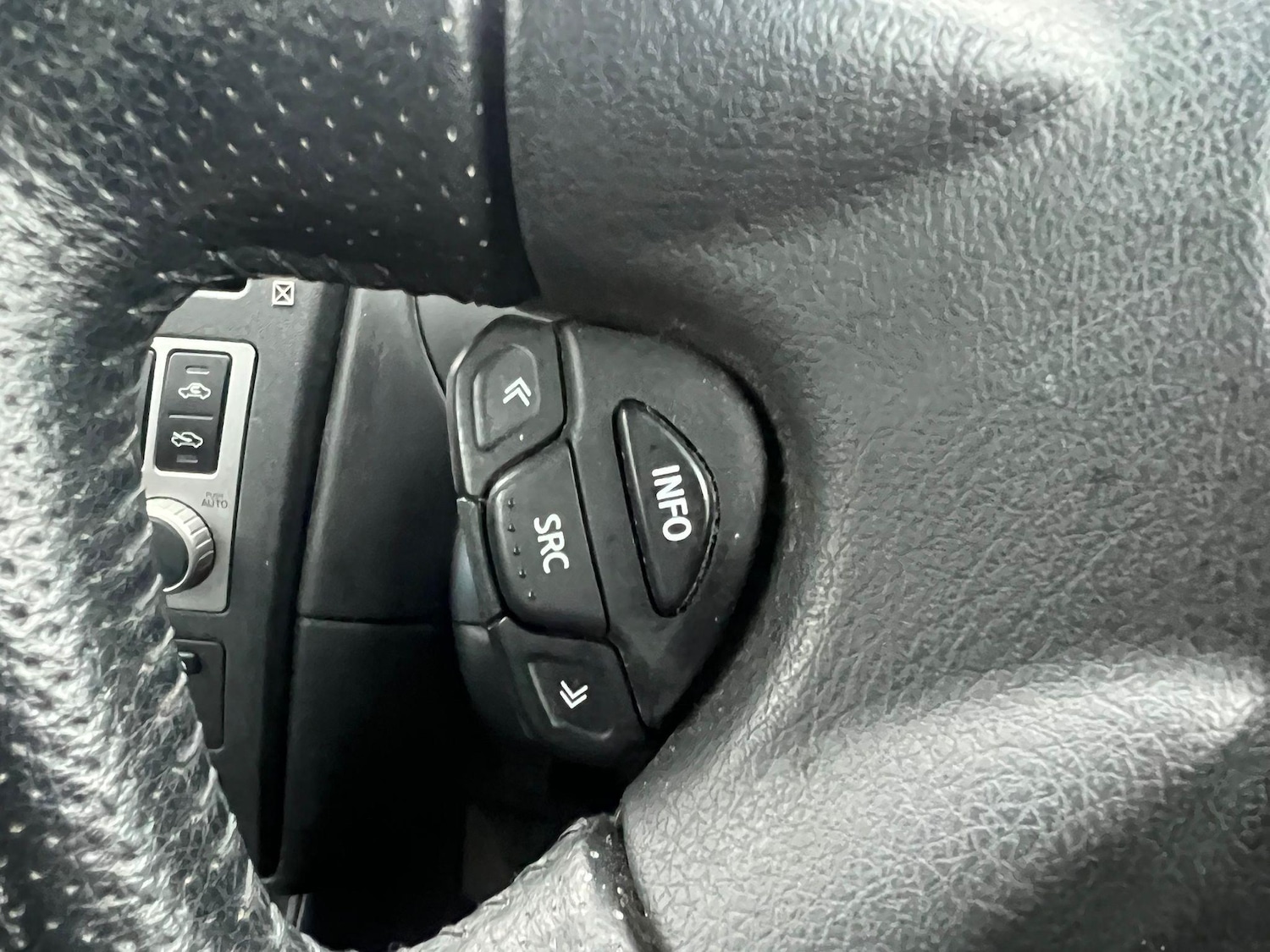 Used Nissan Almera 2005 for sale - 76382590: Photo 17