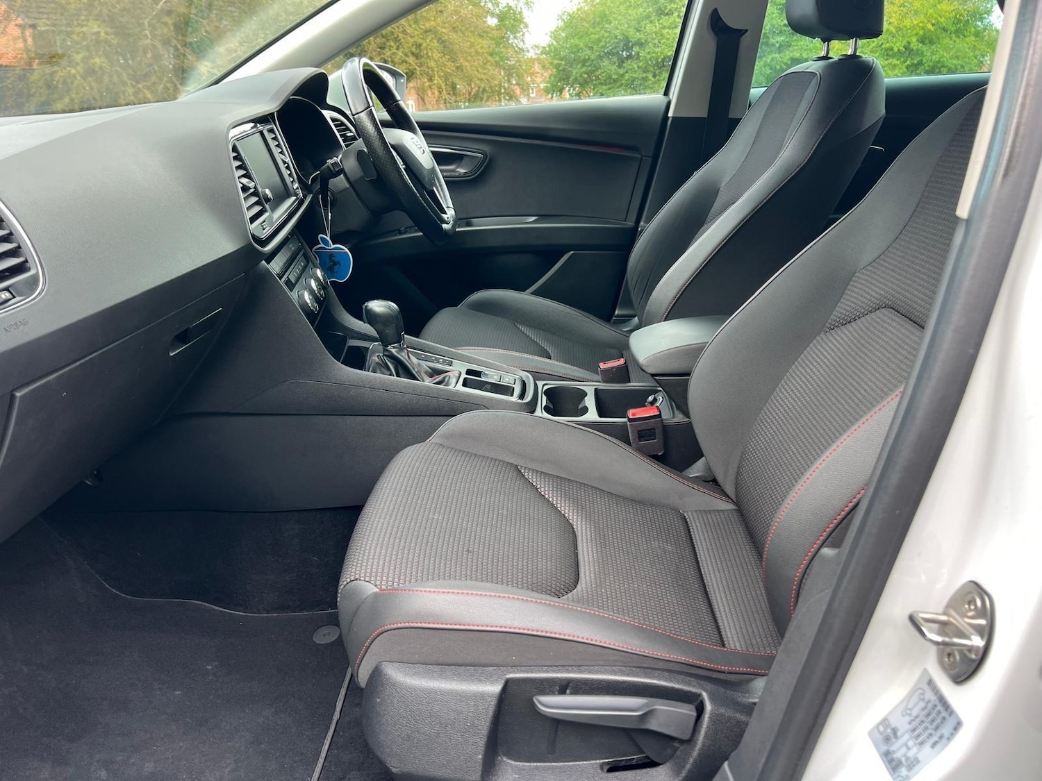 Used SEAT Leon 2018 for sale - 76382589: Photo 11