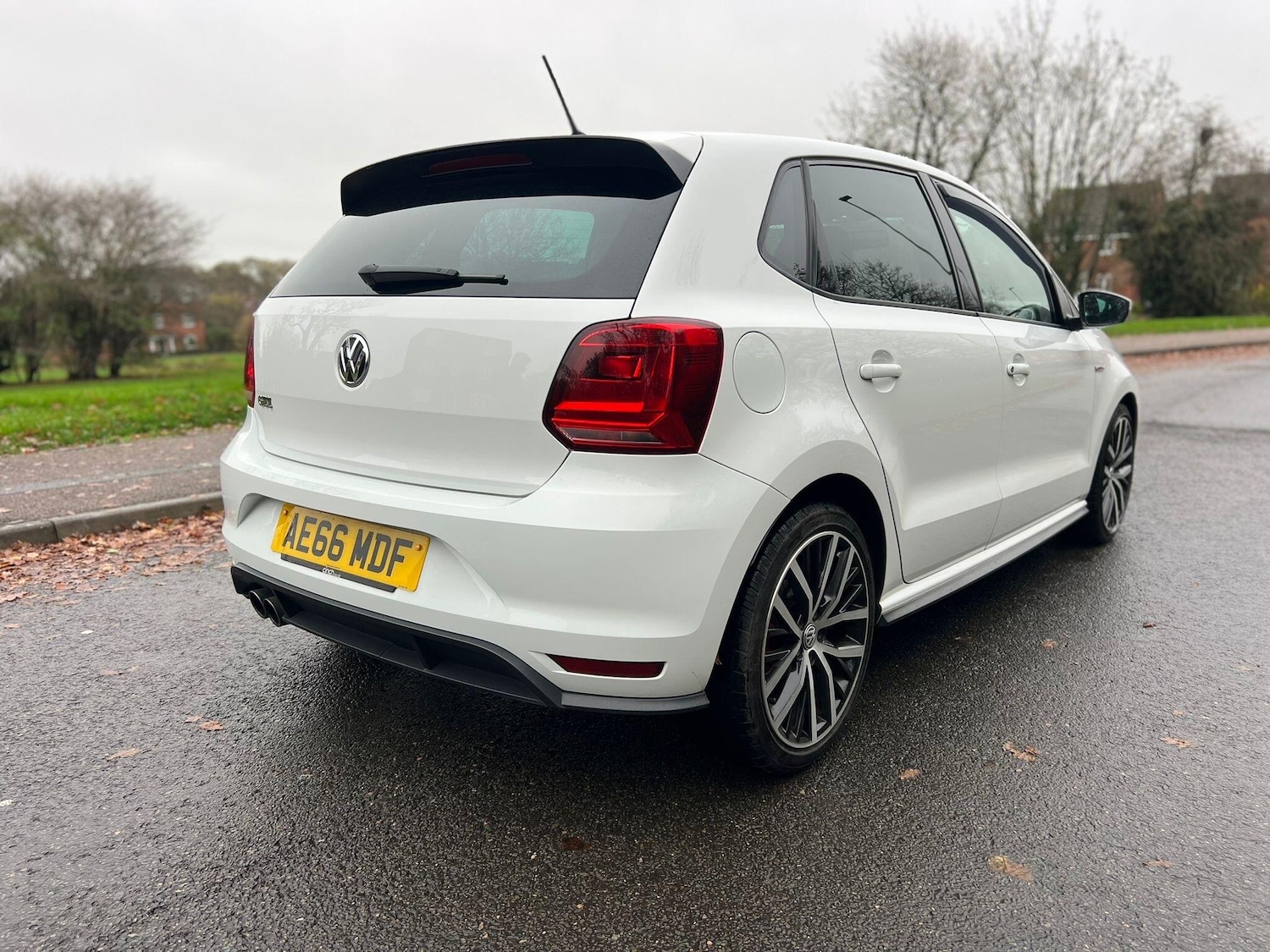 Used Volkswagen Polo 2016 for sale - 76990544: Photo 4