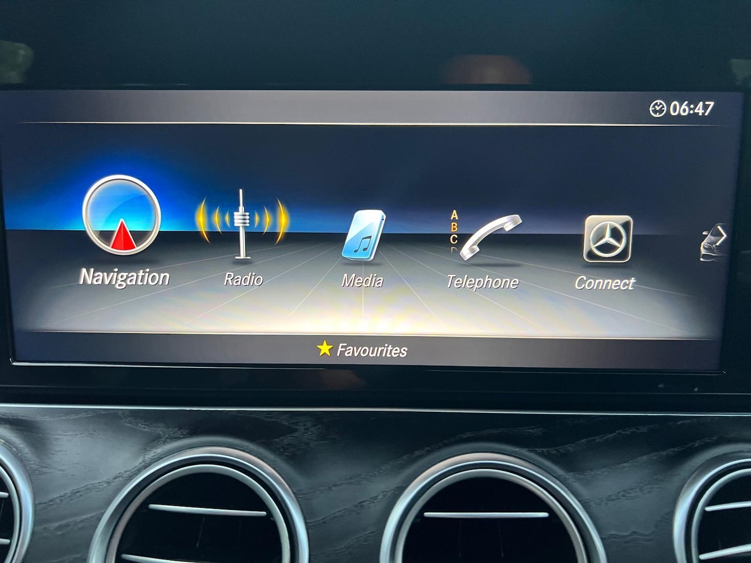 Used Mercedes-Benz E Class 2018 for sale - 76382601: Photo 23