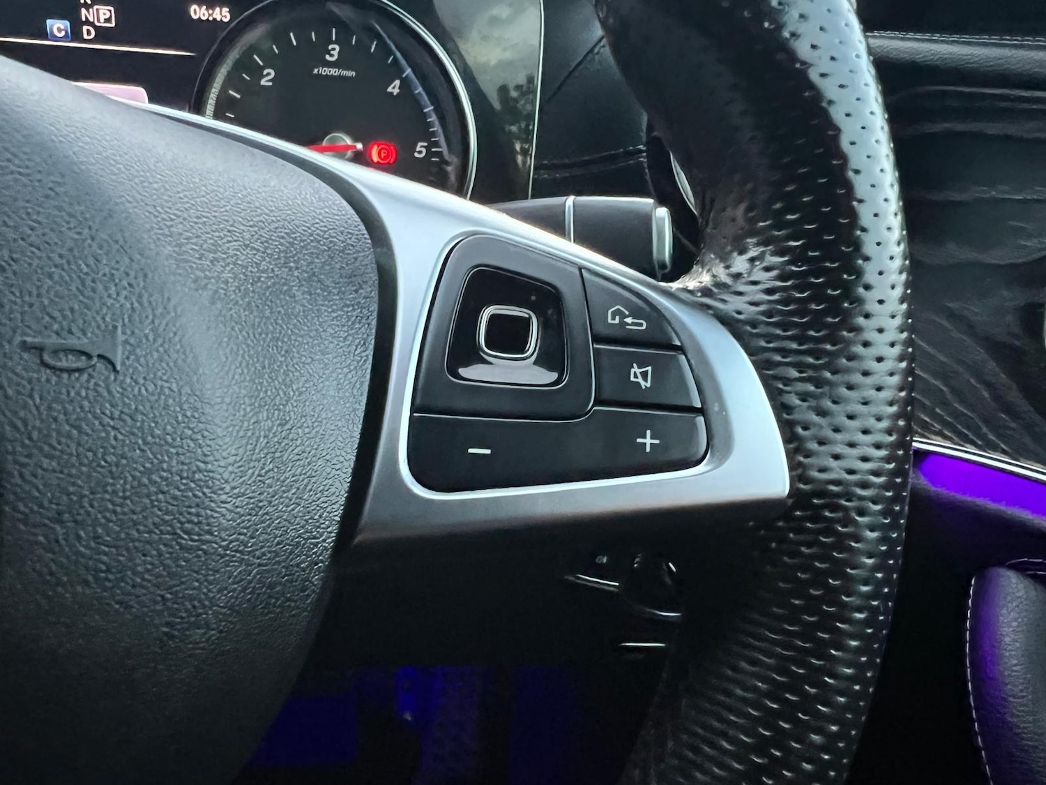 Used Mercedes-Benz E Class 2018 for sale - 76382601: Photo 30