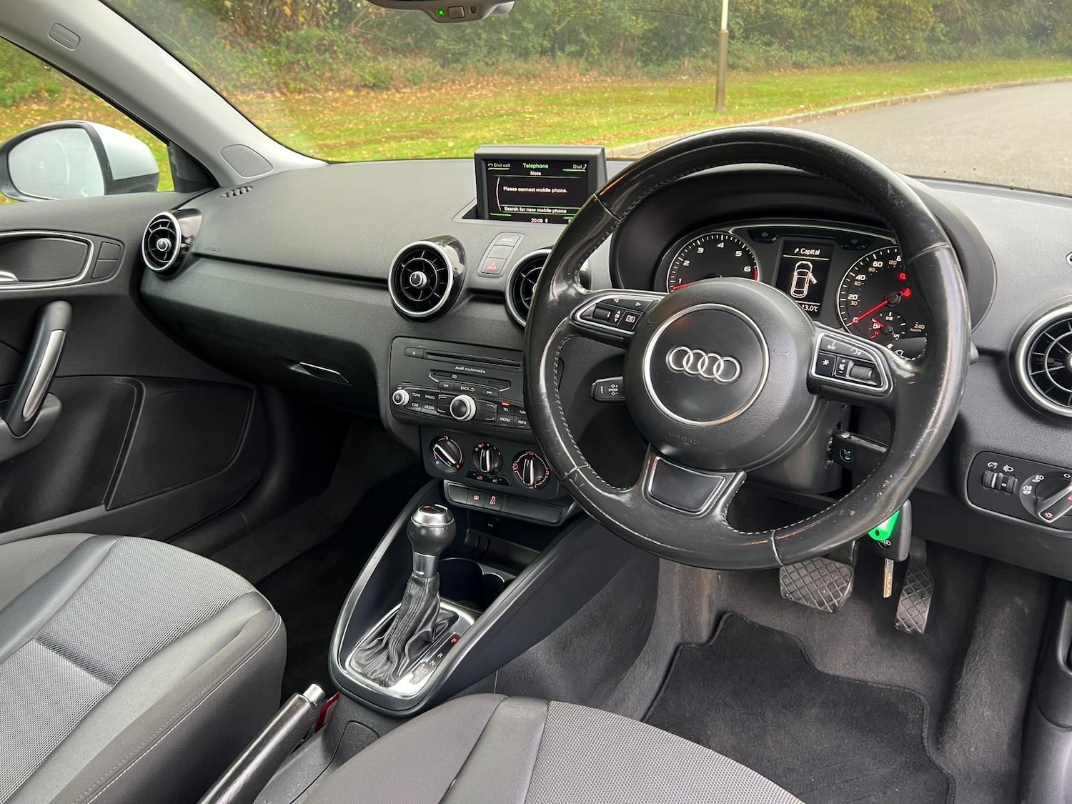 Used Audi A1 2011 for sale - 76382576: Photo 15