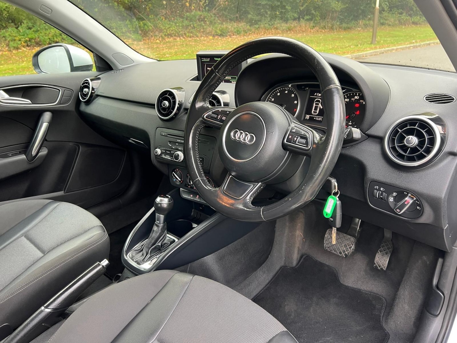 Used Audi A1 2011 for sale - 76382576: Photo 16