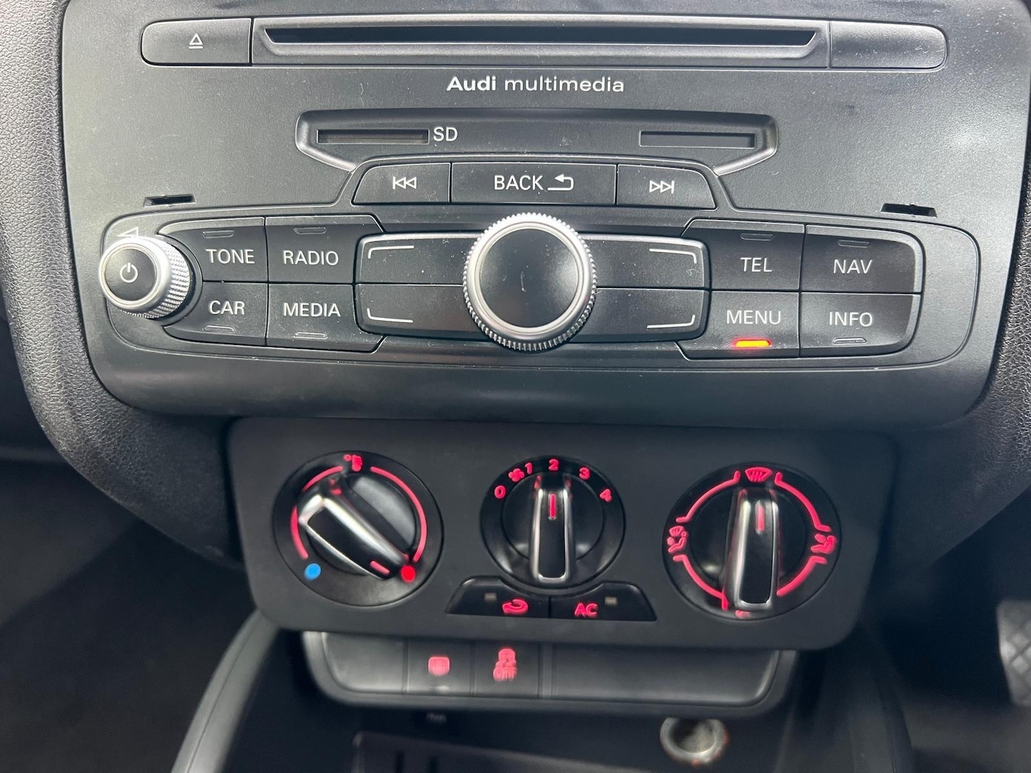 Used Audi A1 2011 for sale - 76382576: Photo 26