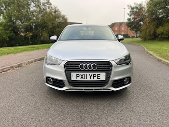 Used Audi A1 2011 for sale - 76382576: Photo