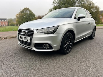 Used Audi A1 2011 for sale - 76382576: Photo