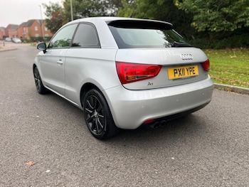 Used Audi A1 2011 for sale - 76382576: Photo