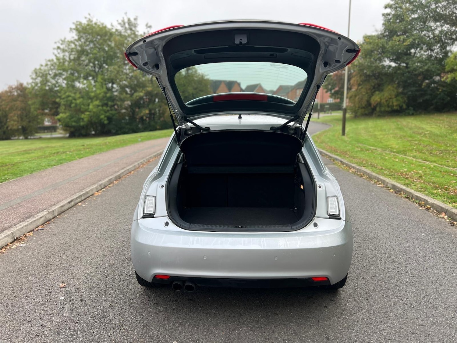 Used Audi A1 2011 for sale - 76382576: Photo 6