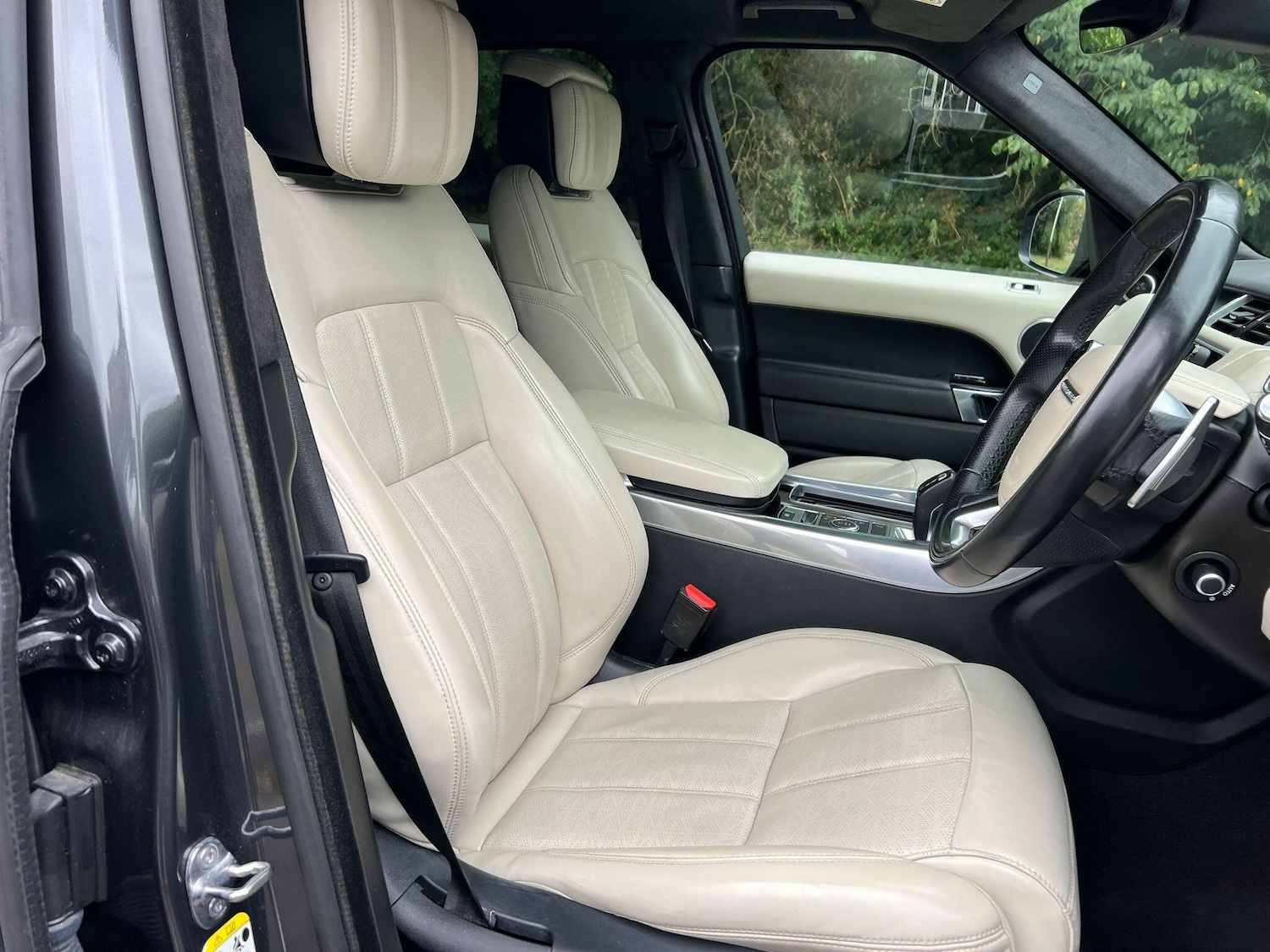 Used Land Rover Range Rover Sport 2018 for sale - 76382593: Photo 9