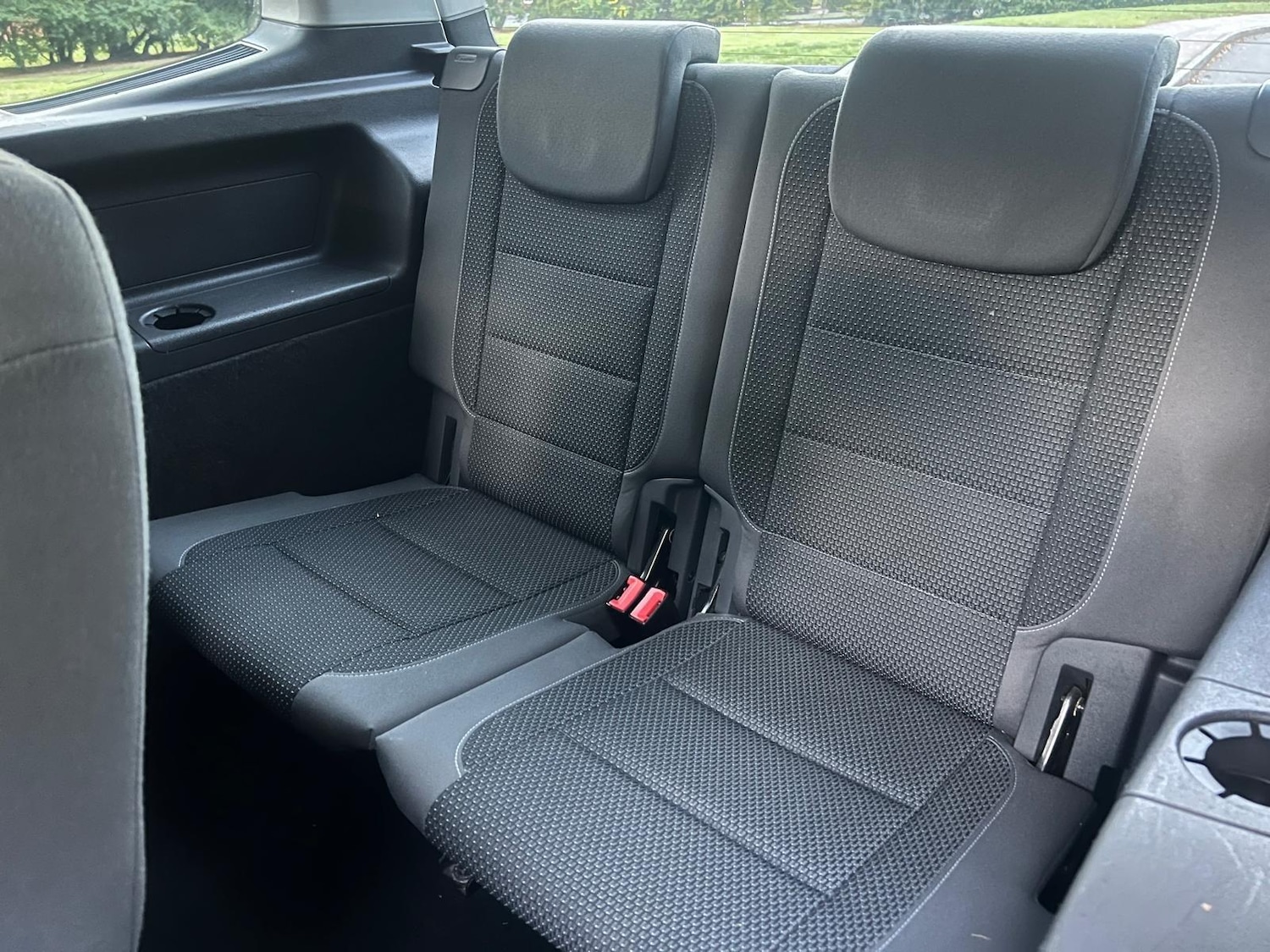 Used Volkswagen Touran 2011 for sale - 76382592: Photo 16