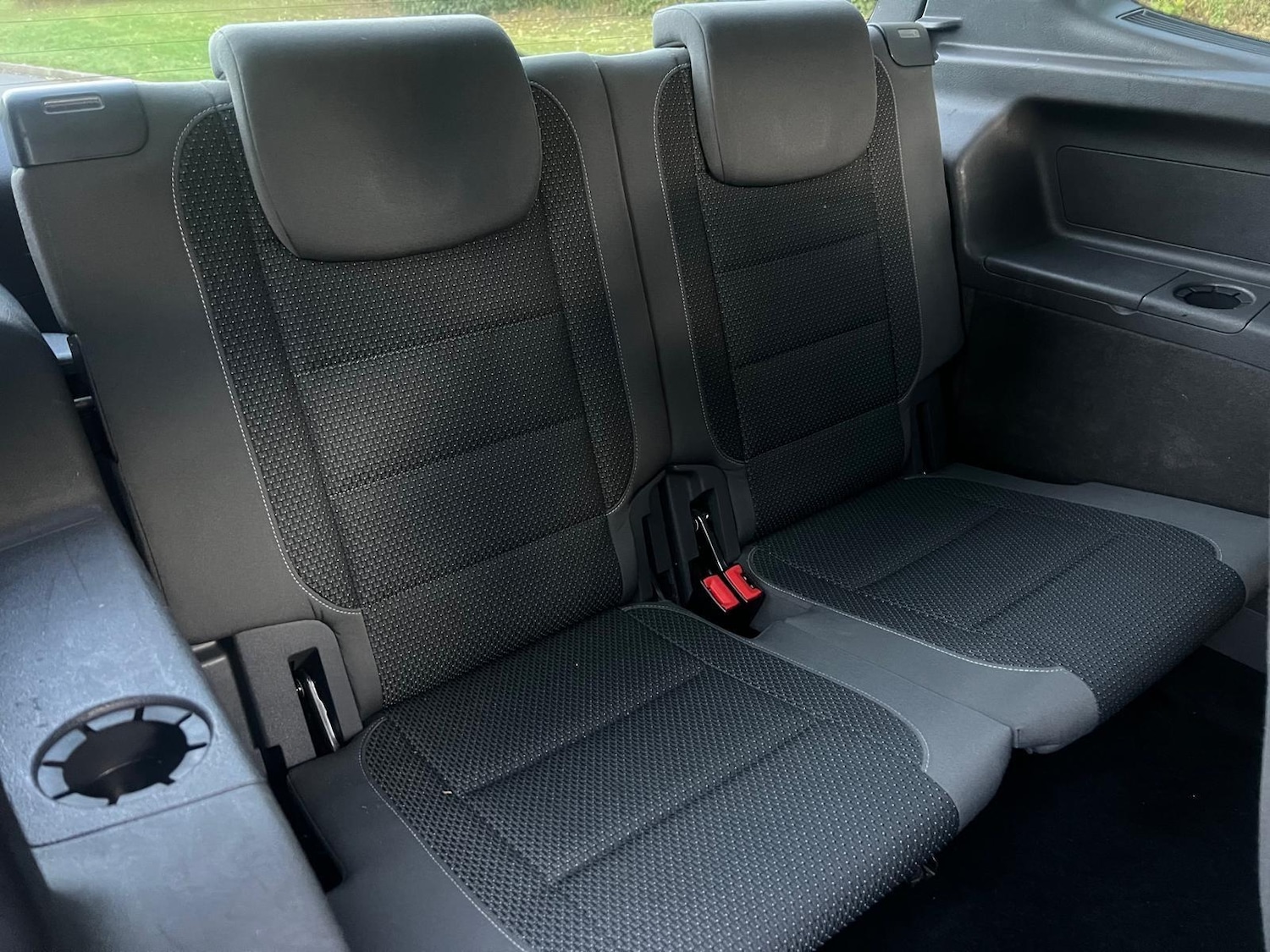 Used Volkswagen Touran 2011 for sale - 76382592: Photo 17