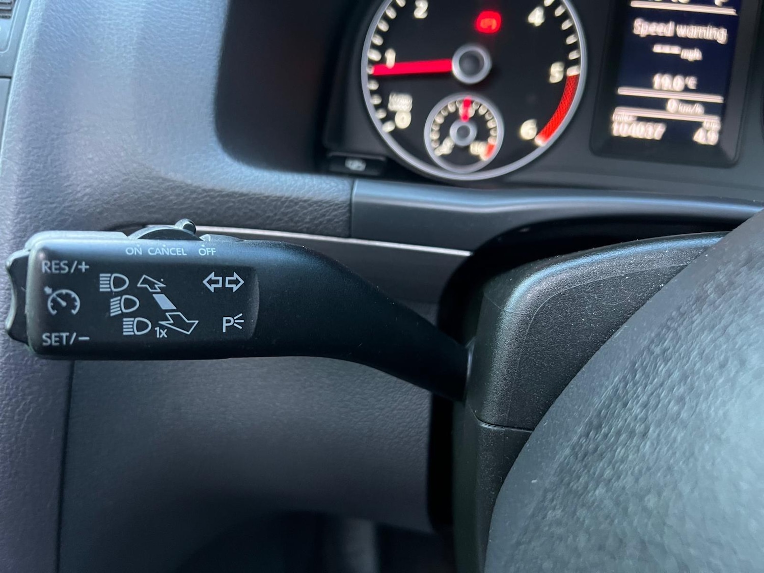 Used Volkswagen Touran 2011 for sale - 76382592: Photo 25