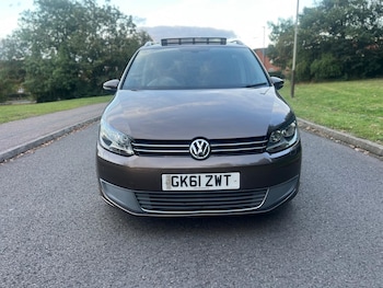 Used Volkswagen Touran 2011 for sale - 76382592: Photo
