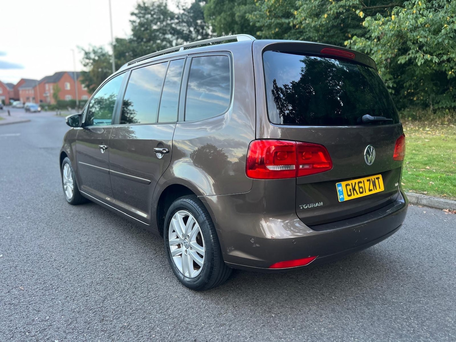 Used Volkswagen Touran 2011 for sale - 76382592: Photo 4