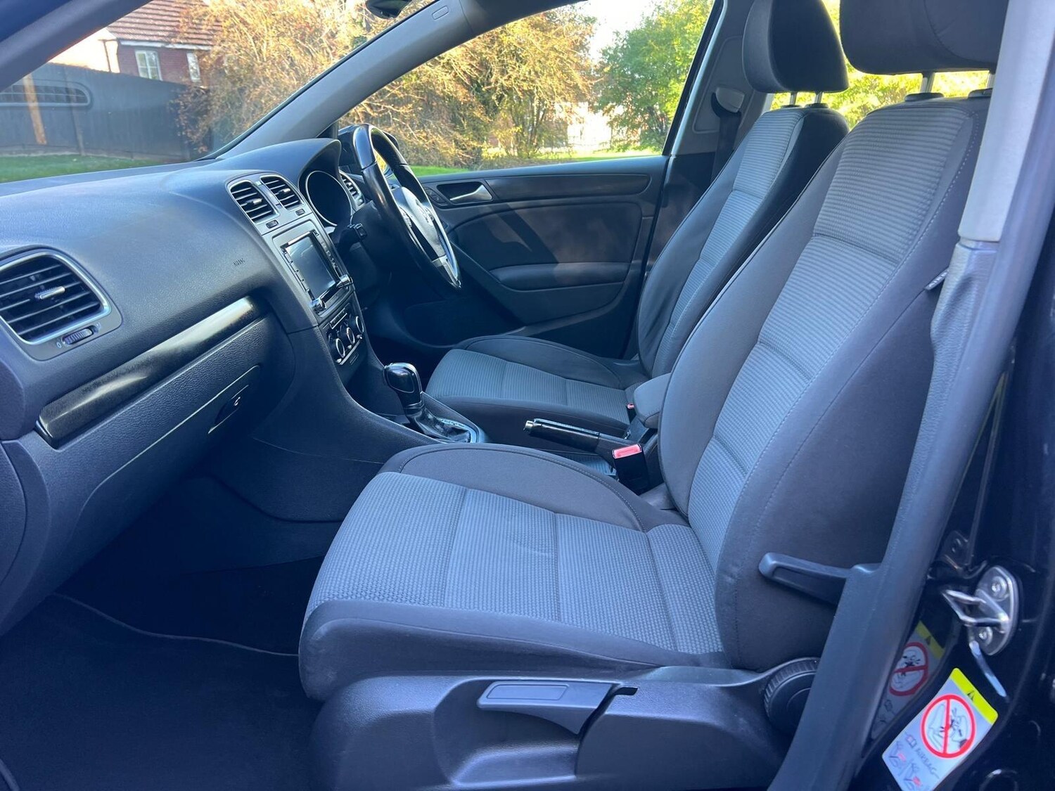 Used Volkswagen Golf 2011 for sale - 76382597: Photo 13