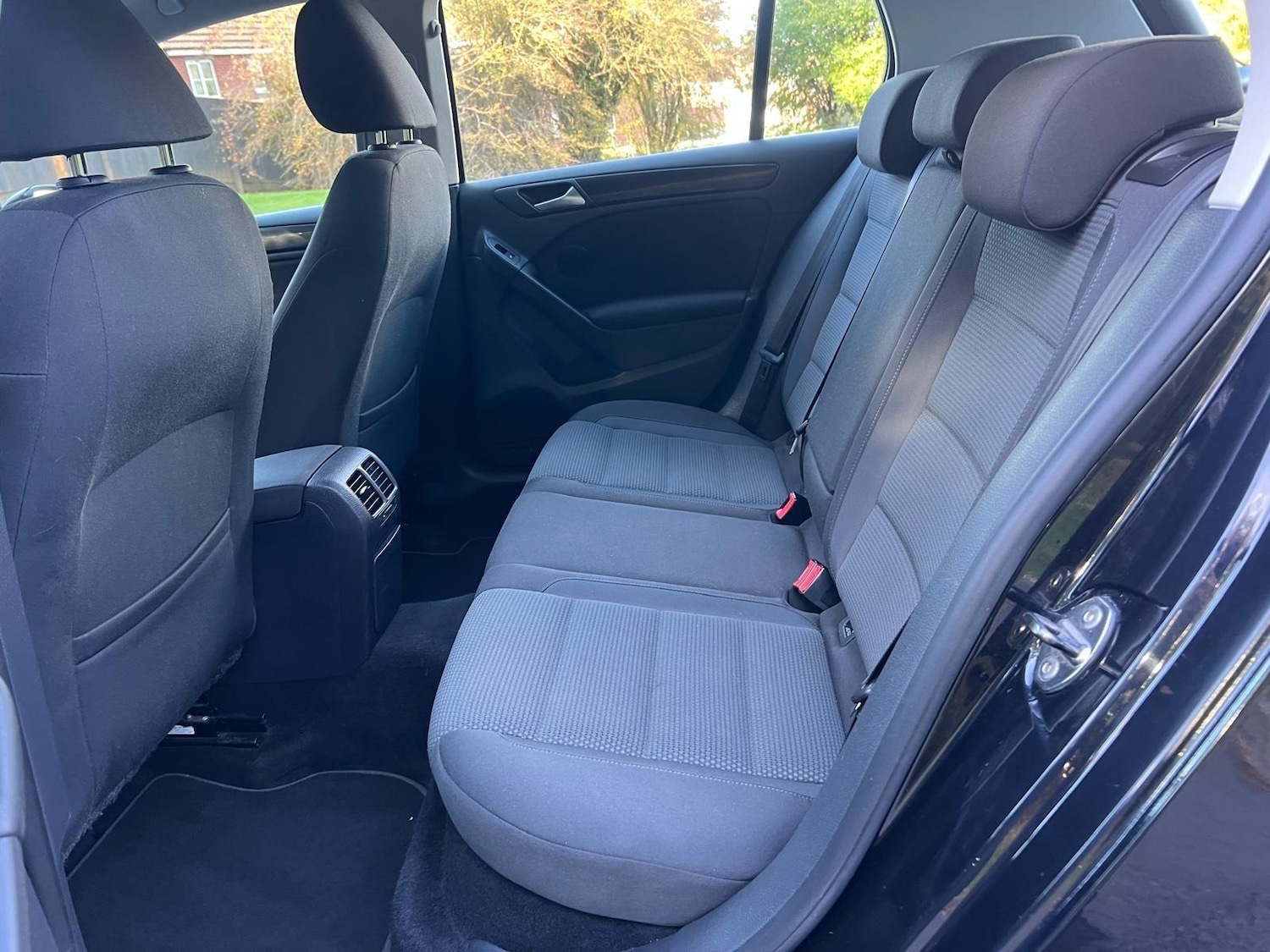 Used Volkswagen Golf 2011 for sale - 76382597: Photo 15