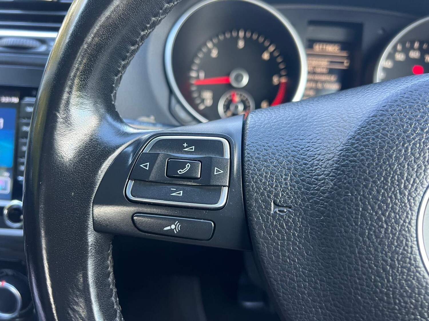 Used Volkswagen Golf 2011 for sale - 76382597: Photo 22