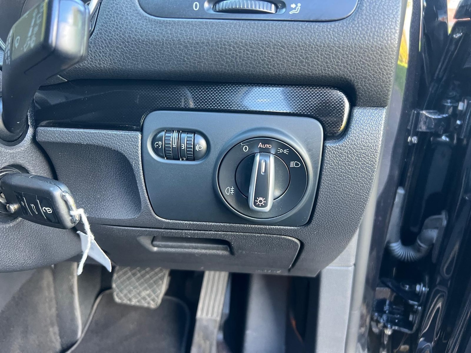 Used Volkswagen Golf 2011 for sale - 76382597: Photo 27