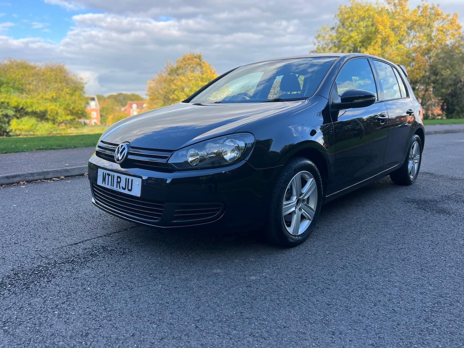 Used Volkswagen Golf 2011 for sale - 76382597: Photo 3